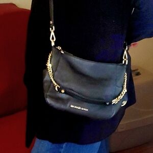 Michael Kors Small Leather bag . Like new